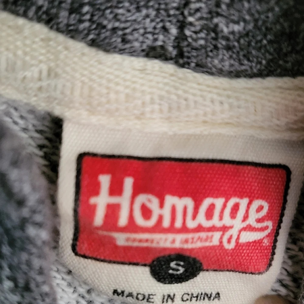 Homage‎ cavs sweatshirt - Picture 4 of 4